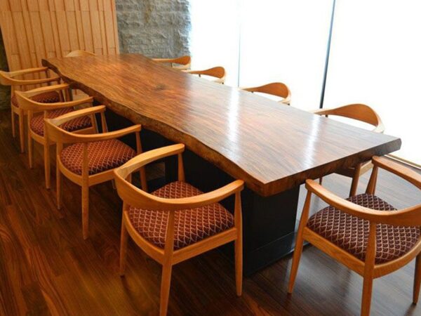 premium-teak-wood-dining-table,indoor-dining-table