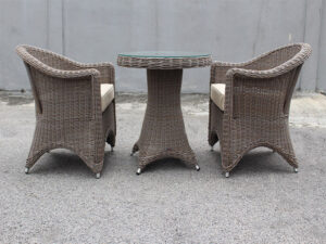Contemporary-Dining-Table , outdoor-dining-table