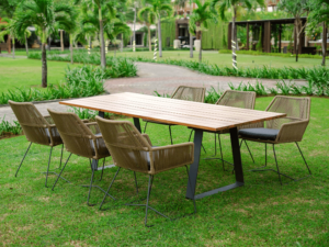 Outdoor-Dining-Table,Outdoor-Furniture,Teak-Wood-Dining-Table.