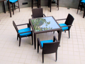 Outdoor-Dining-Furniture